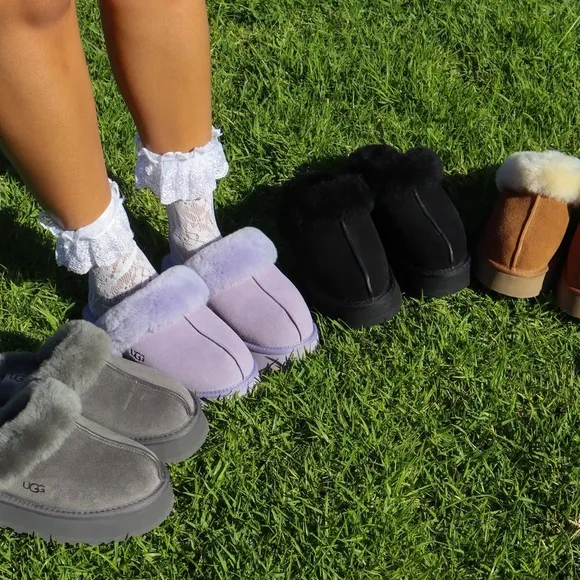 ✨UGG✨Suede and Fur Slippers in Black