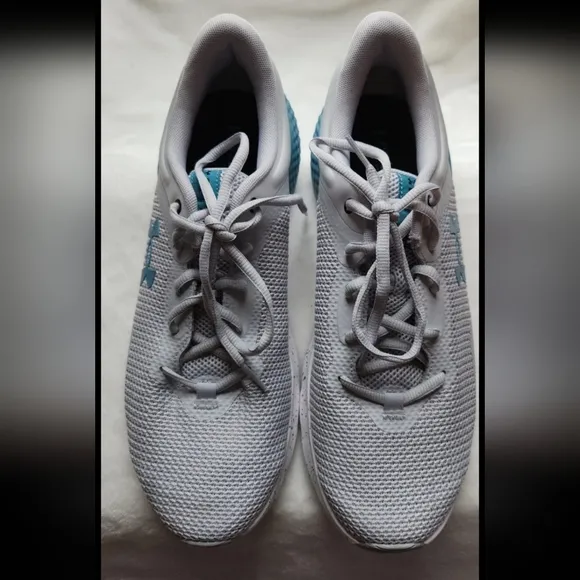 Under Armour, Activewear, Gym, Yoga Women's Shoes Size 8, 8.5 &amp; Sz 11