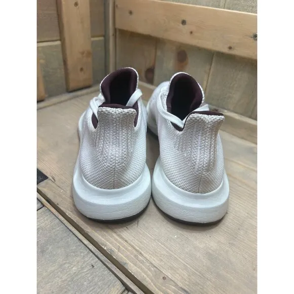 US10 Adidas Wmns Swift Run Cloud White Running Shoes Sneakers D97218