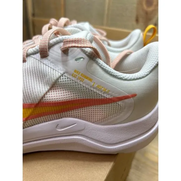 US6.5 NEW NIB Women's Nike Downshifter 12 Running Shoes White/Orange DD9294-101