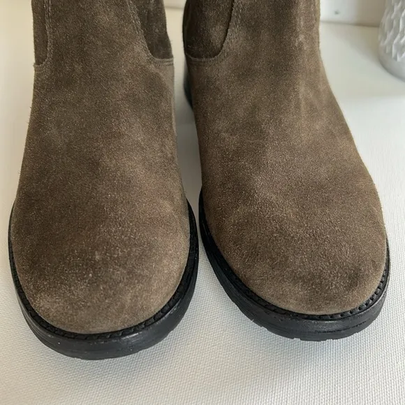 Vía  Spiga Brown Suede mid calfflat boots Womens
