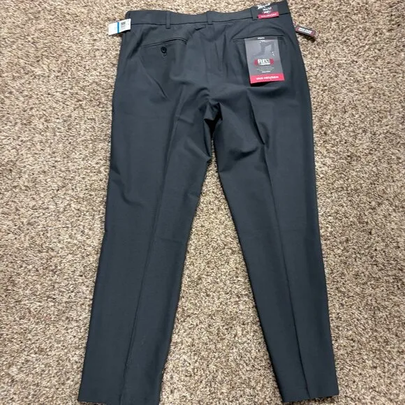 Van Heusen Flex 3 Slim Fit Dress Pants - Men's Size 36 x 32 - NWT - 2136