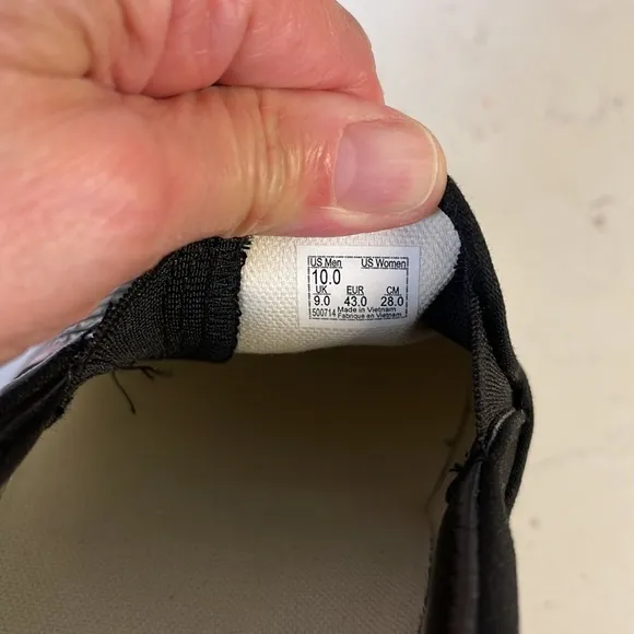 VANS CLASSIC SLIP-ON LABEL MIX SHOE BLACK TRUE WHITE Mens Size 10 NWOT
