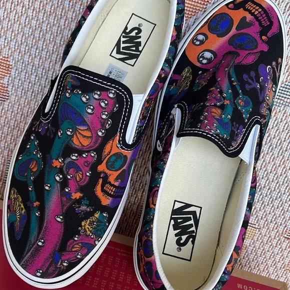 Vans Classic Slip-OnTrippy Drip Black MultiVNOA7Q5DOZBMen’s sneakers