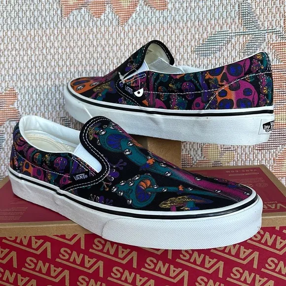 Vans Classic Slip-OnTrippy Drip Black MultiVNOA7Q5DOZBMen’s sneakers