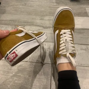 Vans Off The Wall Old Skool Yellow Suede Classic Shoes Sneakers Women