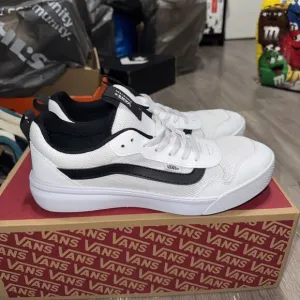 Vans Range EXP Mens Size 11 White Black Athletic Casual Shoes Sneakers 500264