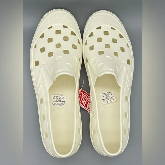 VANS TRK Trek Unisex Slip-On Water Shoes White Cream Rubber Men’s Size 12 NEW