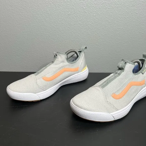 Vans UltraRange EXO Knit Slip On Sneakers Shoes Mens Size 9 Womens 10.5 Gray New