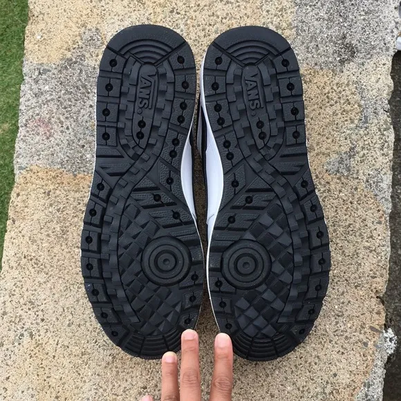 Vans Water-Resistant, Non Slip Sneakers, Size 7