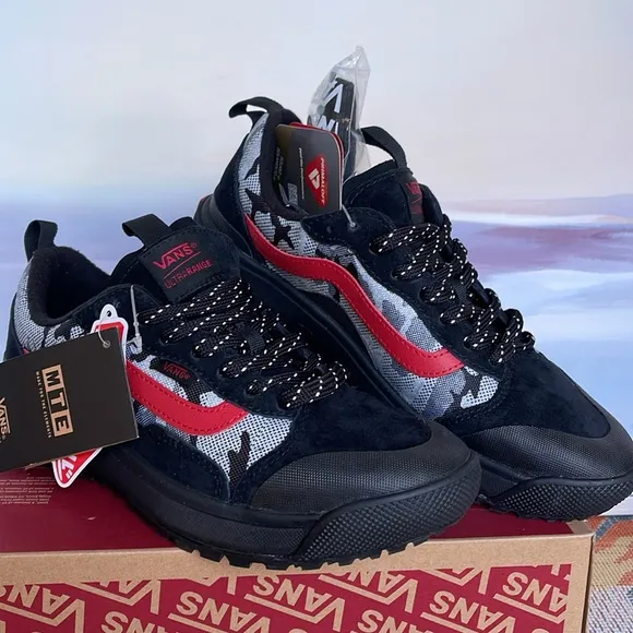 Vans WMNS Ultrarange ExoArctic Camo BlackVN0A5KS4BLKSneakers