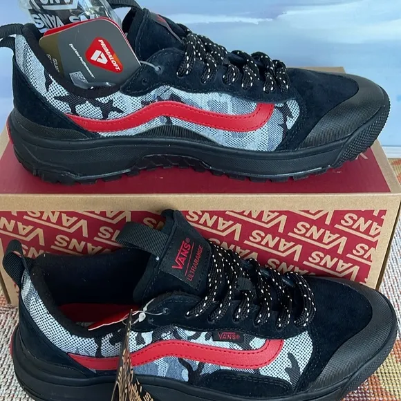 Vans WMNS Ultrarange ExoArctic Camo BlackVN0A5KS4BLKSneakers