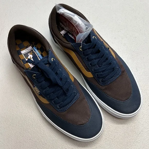 VANS x INDEPENDENT | Crockett Dress Blue, Brown &amp; White Skate Shoes