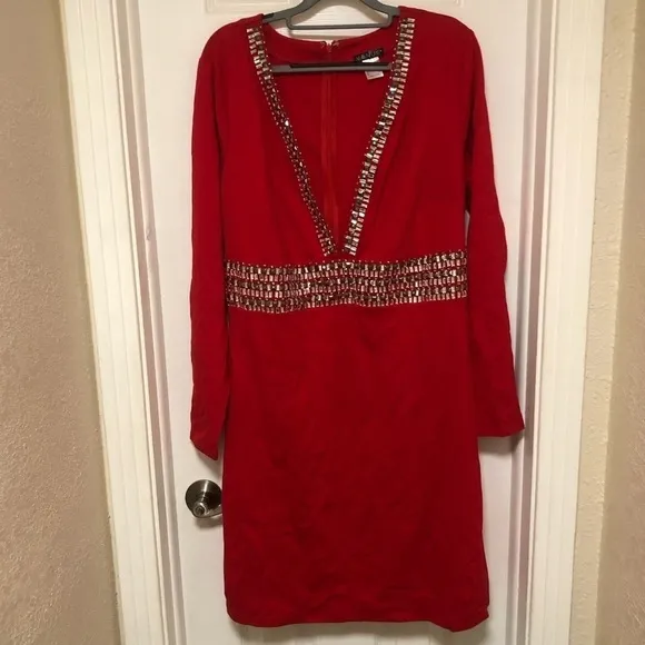 💃🏻🔥VENUS Red Plunging Embellished Dress🔥💃🏻