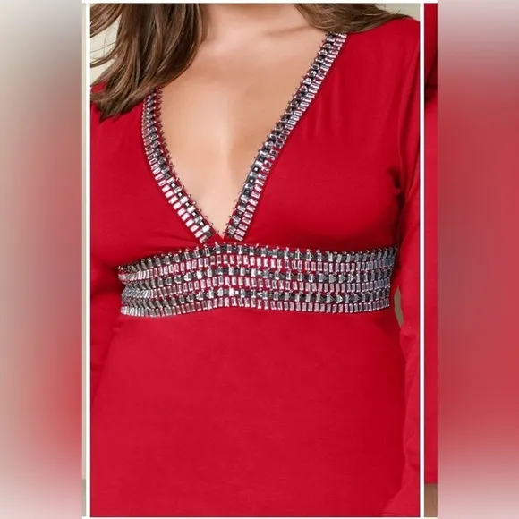 💃🏻🔥VENUS Red Plunging Embellished Dress🔥💃🏻