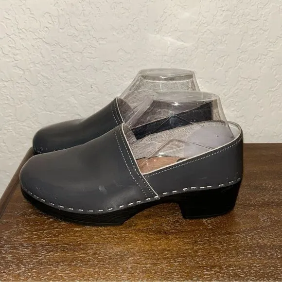 VERKA Jobba Gray Stone Swedish Slip On Wooden Patent Leather Chunky Clog Shoes