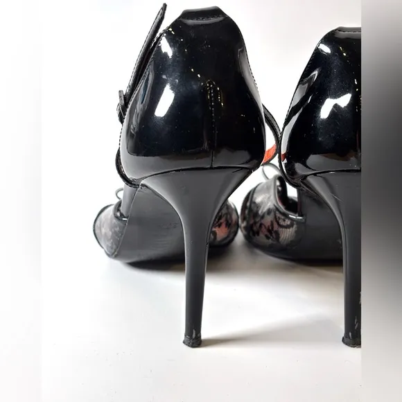 Versace Jeans Couture Vintage Patent Leather Sandals size 37.5