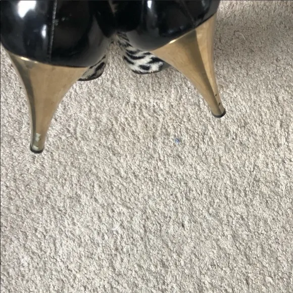 Versace zebra fur fabric pumps. 39.5