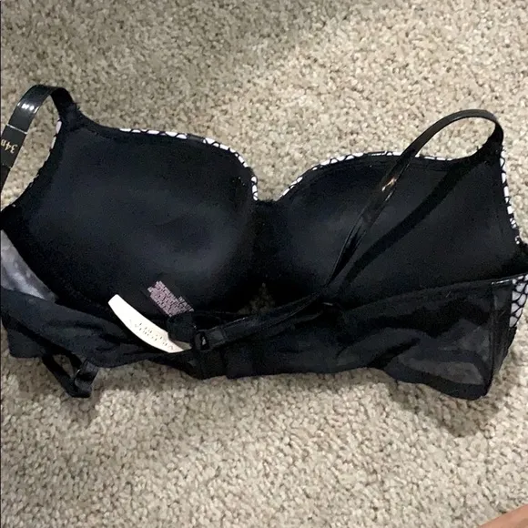 Victoria’s Secret LIMITED EDITION SCANDALOUS FAUX LEATHER BLACK PUSH-UP BRA