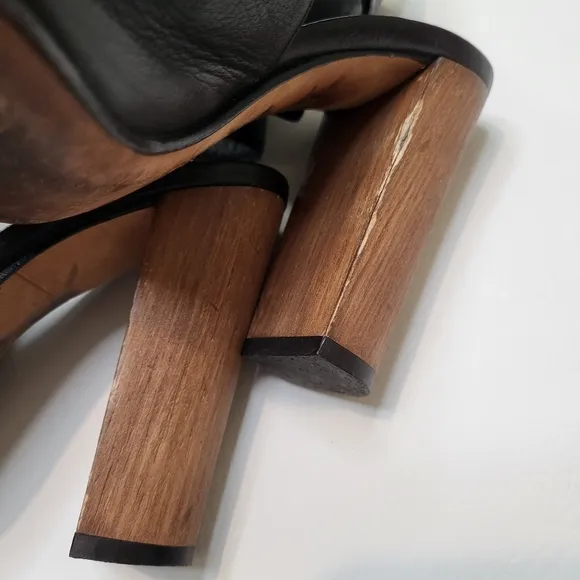 Vince Addie high heels black leather block chunky heel ankle strap shoes size 7