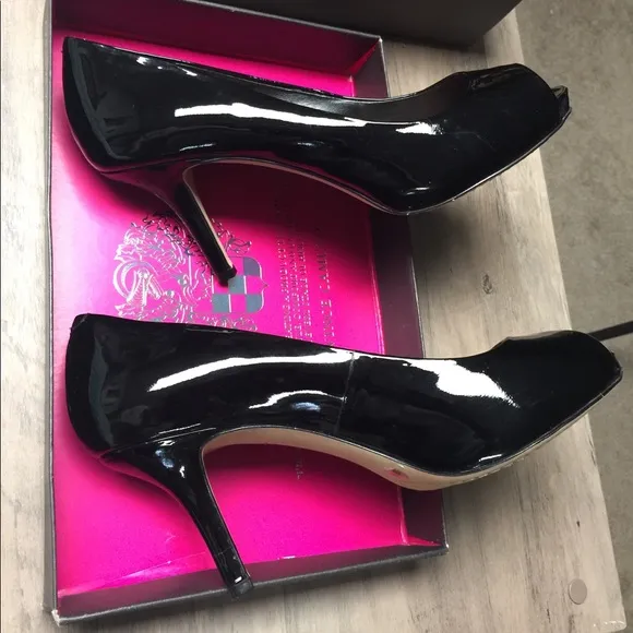 Vince Camuto VC-Kira Black Smooth Patent heels 8M