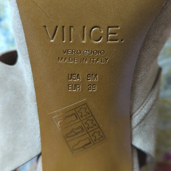 Vince Farrah Suede Leather Criss Cross Open Toe Stacked Block Heel Sandals Tan 9