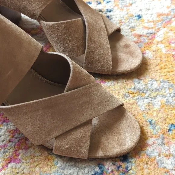 Vince Farrah Suede Leather Criss Cross Open Toe Stacked Block Heel Sandals Tan 9