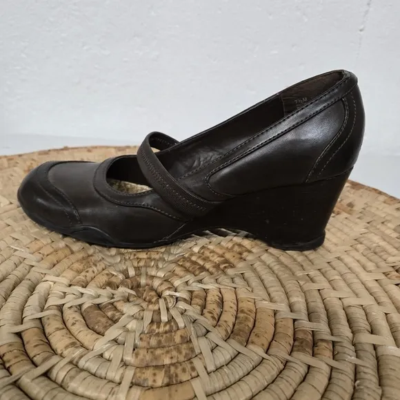 Vintage 1990s Y2K Chunky Wedge Square Toe Brown Mary Jane Shoes 7.5