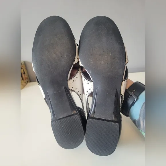 Vintage Arnold Churgin Saddle Style Shoes With Cutouts, VGUC, Size 6.5