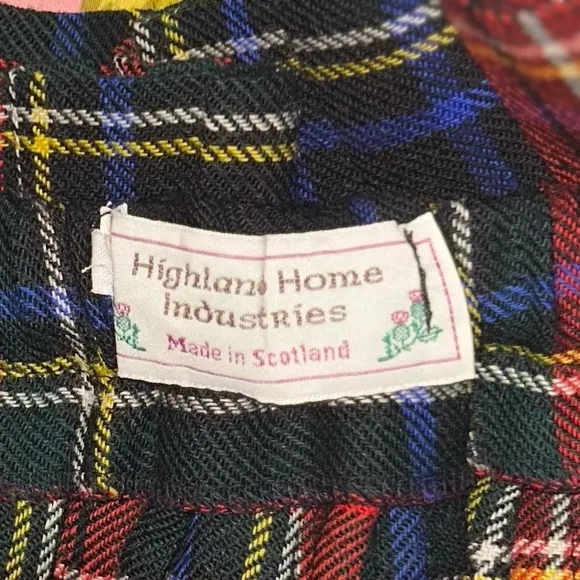 Vintage authentic Scotland kilt skirt red plaid tartan grunge highland home ind.