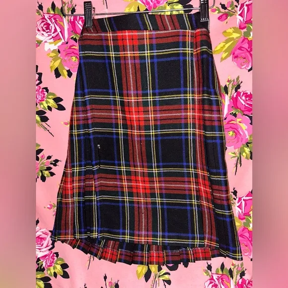 Vintage authentic Scotland kilt skirt red plaid tartan grunge highland home ind.