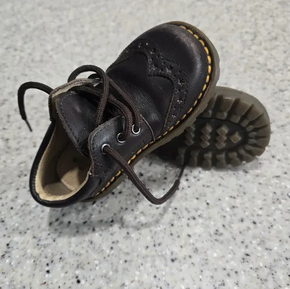 Vintage Dr. Martens Children's Brogues - US 7 toddler