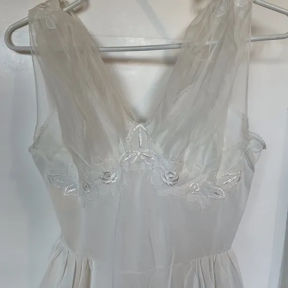 Vintage White Lace Nightgown, Robe and Slipper Set