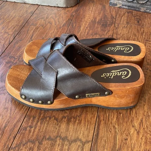 Vintage Y2K Candies Sandals Shoe Wood Platform Studded Wooden Brown Leather 10