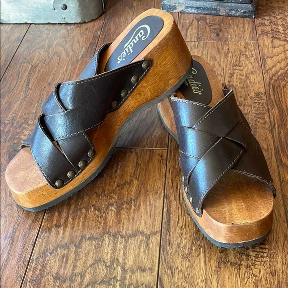 Vintage Y2K Candies Sandals Shoe Wood Platform Studded Wooden Brown Leather 10