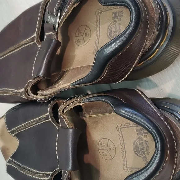 VintageDr.Martens Mens 9064 Y2K Leather Chunky Tractor Platform shoes Sandals