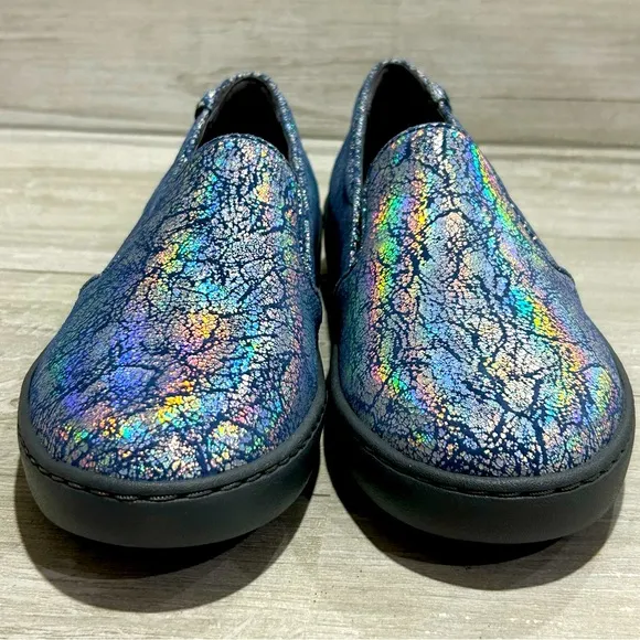 Vionic Avery Pro Slip On Shoes Blue Metallic
