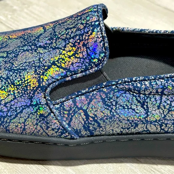 Vionic Avery Pro Slip On Shoes Blue Metallic