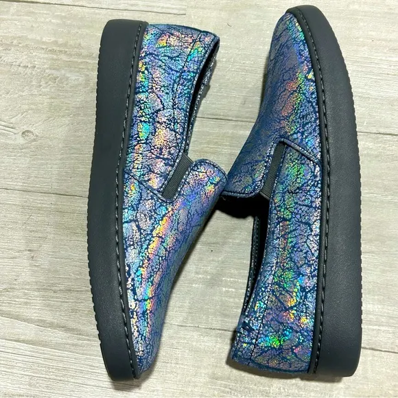 Vionic Avery Pro Slip On Shoes Blue Metallic