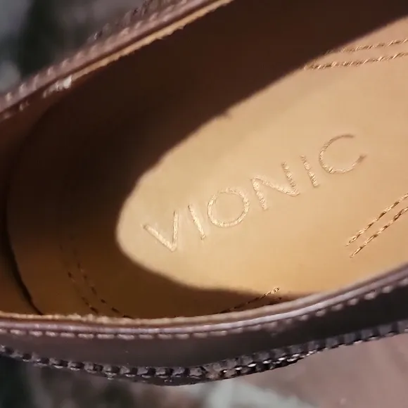 Vionic | Bruno Men's Brown Leather Dress Shoes