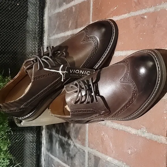 Vionic | Bruno Men's Brown Leather Dress Shoes
