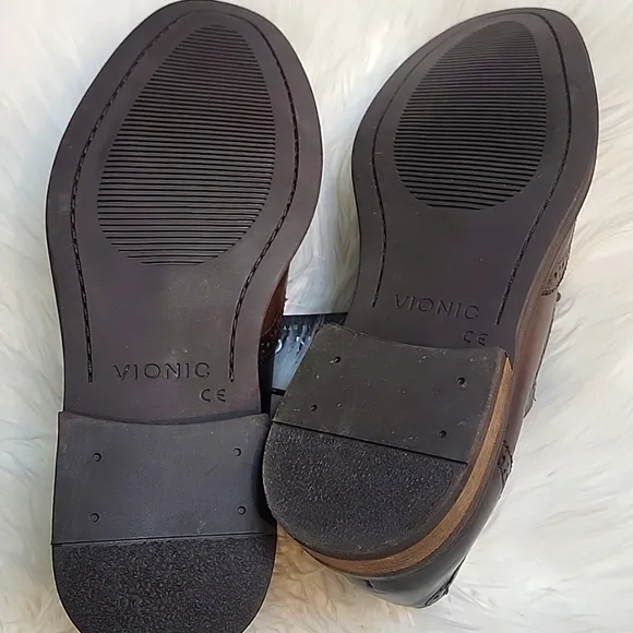 Vionic | Bruno Men's Brown Leather Dress Shoes