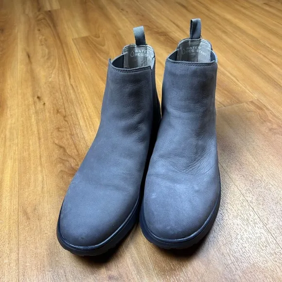 Vionic Gray Winter &amp; Rain Boots