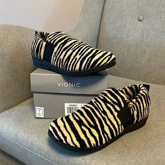 Vionic Indulge Kalia Tiger stripe slip on slipper size 5