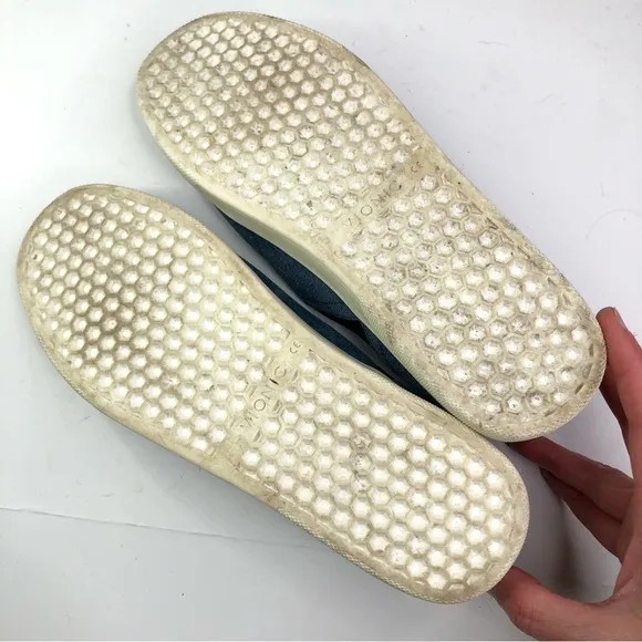 Vionic Ivy denim slip on sneakers orthopedic insoles elastic gores 7