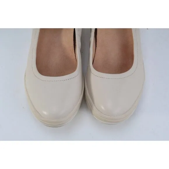 Vionic Jacey Slip On Shoes Sneakers Orthopedic Women's Sz 6