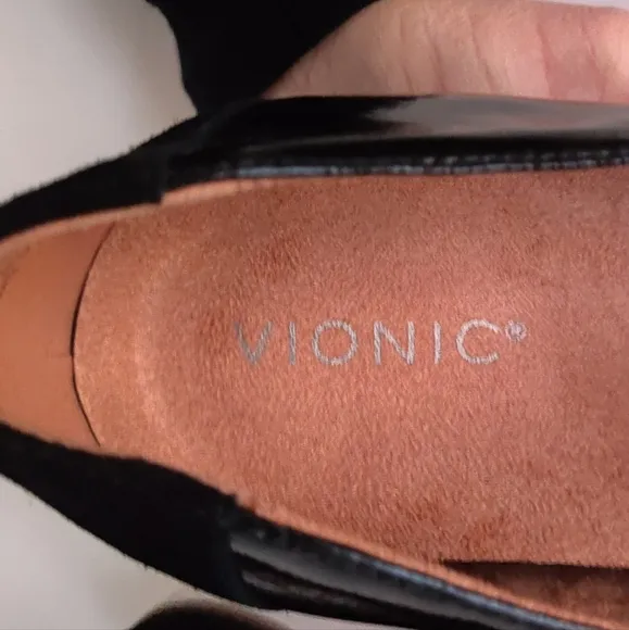 VIONIC Kensley Patent Leather Loafers 12 Wide Black Lug Sole Shoes