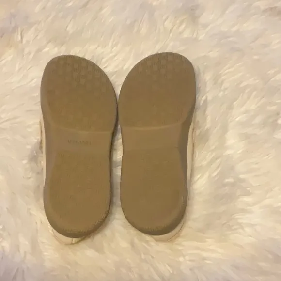 Vionic Lynez Cozy Comfortable Indoor Outdoor Faux Shearling Slippers Size 8.