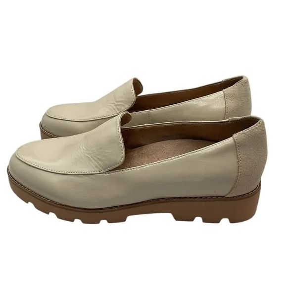Vionic Women's Kensley Slip On‎ Loafer size 7