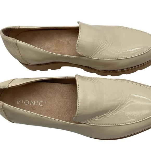Vionic Women's Kensley Slip On‎ Loafer size 7